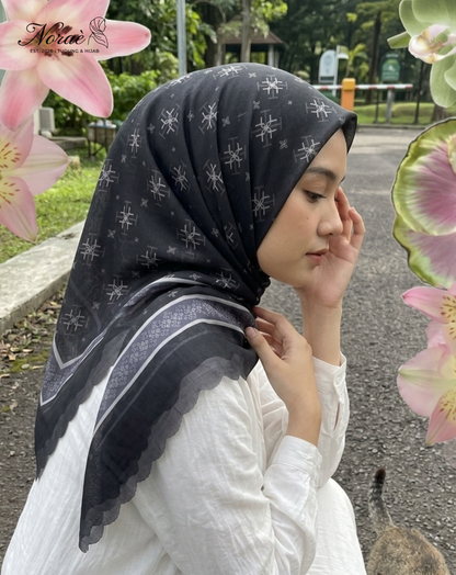 TUDUNG BAWAL PRINTED BIDANG 48 Cotton Voile Snow Flower Design