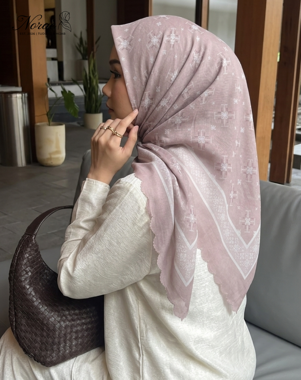 TUDUNG BAWAL PRINTED BIDANG 48 Cotton Voile Snow Flower Design