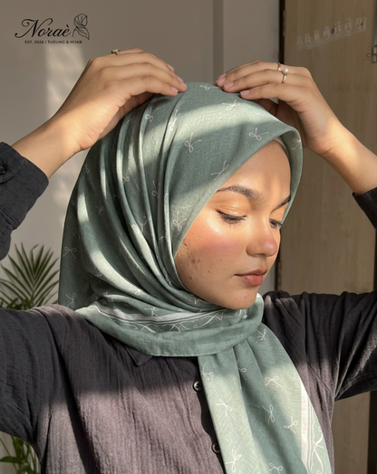 TUDUNG BAWAL PRINTED BIDANG 48 Cotton Voile Budi Sutera Design