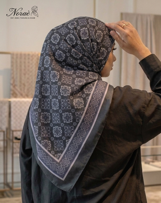 TUDUNG BAWAL PRINTED BIDANG 48 Cotton Voile Grid Design