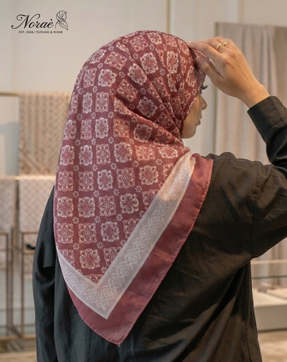 TUDUNG BAWAL PRINTED BIDANG 48 Cotton Voile Grid Design