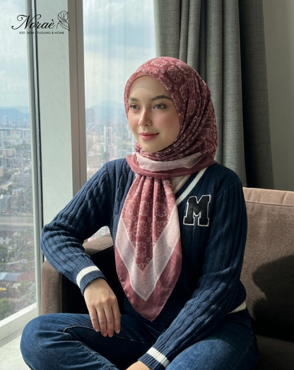 TUDUNG BAWAL PRINTED BIDANG 48 Cotton Voile Grid Design