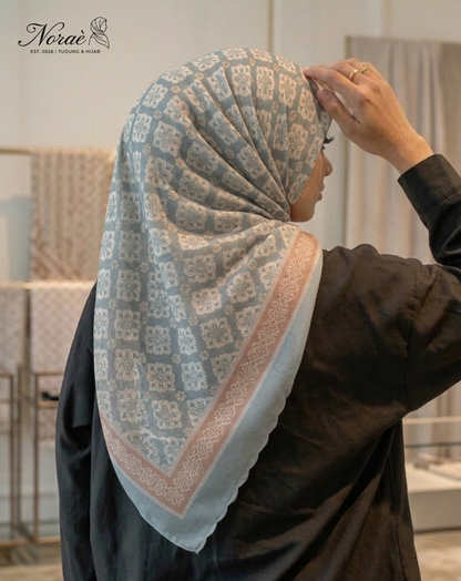 TUDUNG BAWAL PRINTED BIDANG 48 Cotton Voile Grid Design