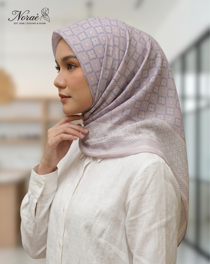 TUDUNG BAWAL PRINTED BIDANG 48 Cotton Voile Square Flower Design