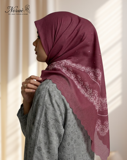 TUDUNG BAWAL PRINTED BIDANG 48 Cotton Voile Half Flower Design