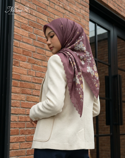 TUDUNG BAWAL PRINTED BIDANG 48 Cotton Voile Flower Leaf Design