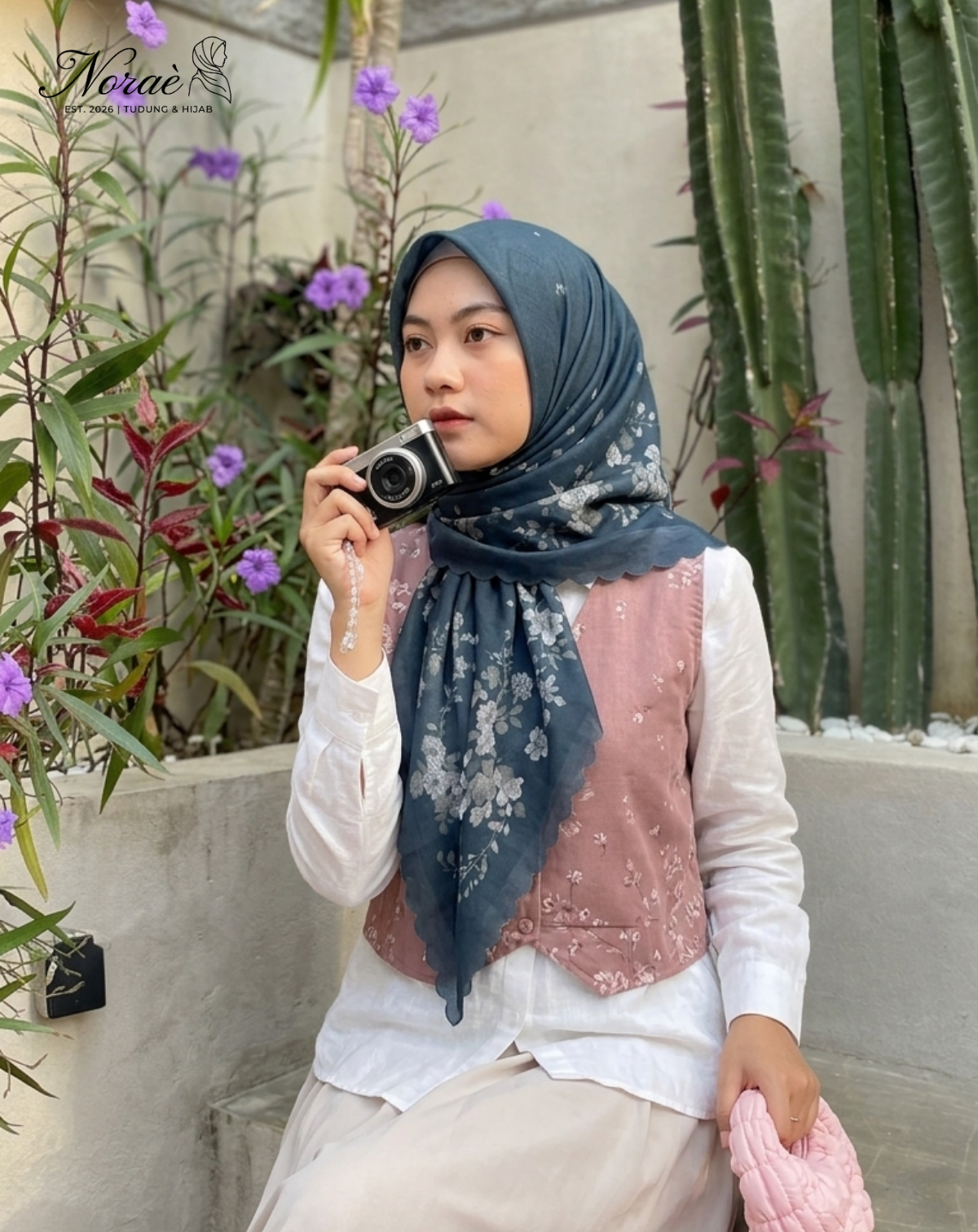 TUDUNG BAWAL PRINTED BIDANG 48 Cotton Voile Flower Leaf Design