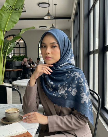 TUDUNG BAWAL PRINTED BIDANG 48 Cotton Voile Flower Leaf Design