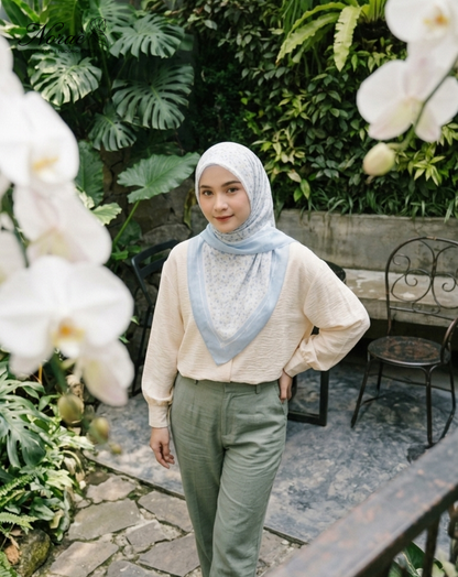 TUDUNG BAWAL PRINTED BIDANG 48 Cotton Voile Garden Fly Design