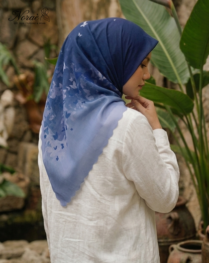 TUDUNG BAWAL PRINTED BIDANG 48 Cotton Voile Gradient Butterfly Design