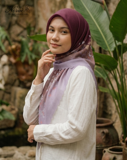 TUDUNG BAWAL PRINTED BIDANG 48 Cotton Voile Gradient Butterfly Design