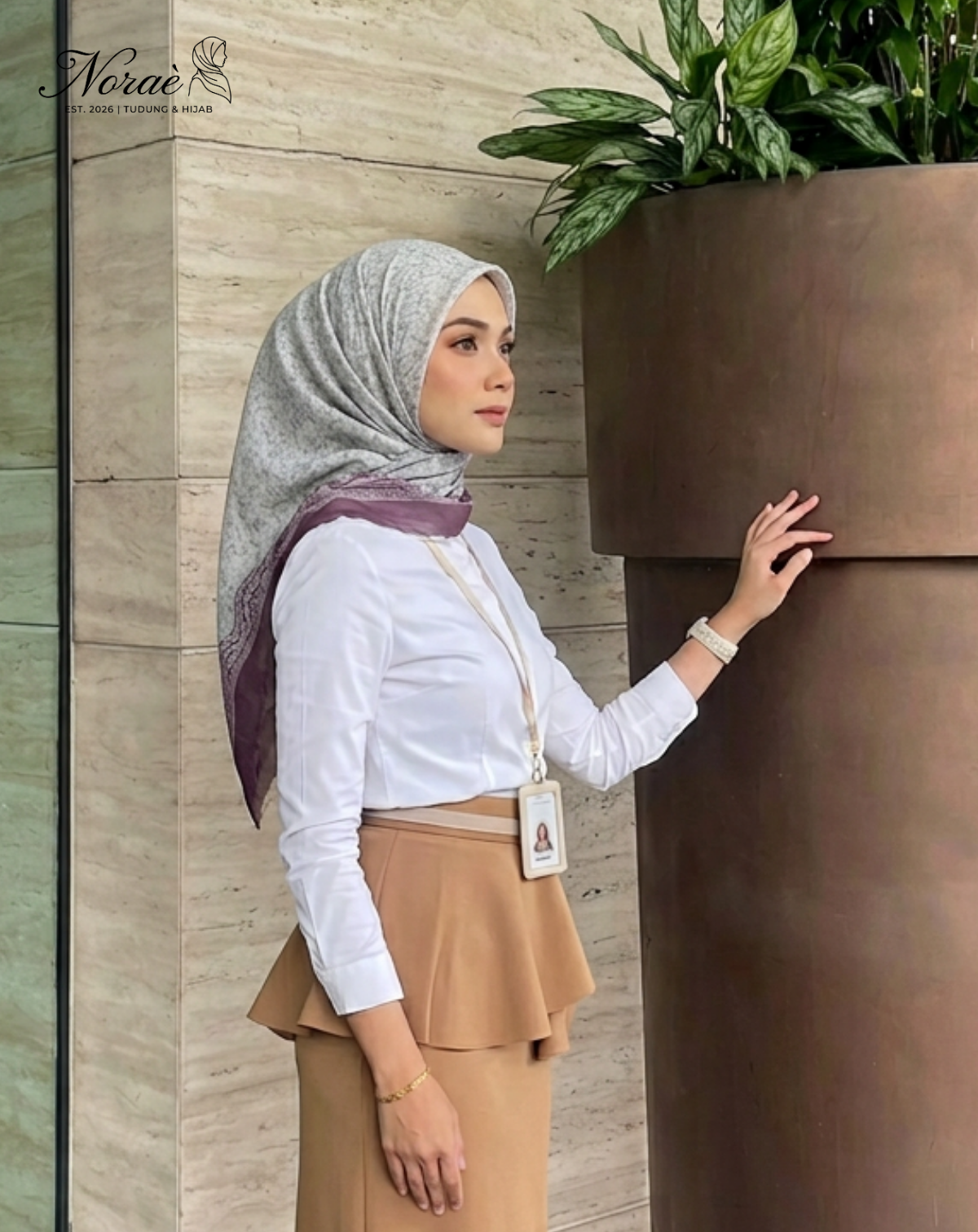 TUDUNG BAWAL PRINTED BIDANG 48 Cotton Voile Square Fruit Design