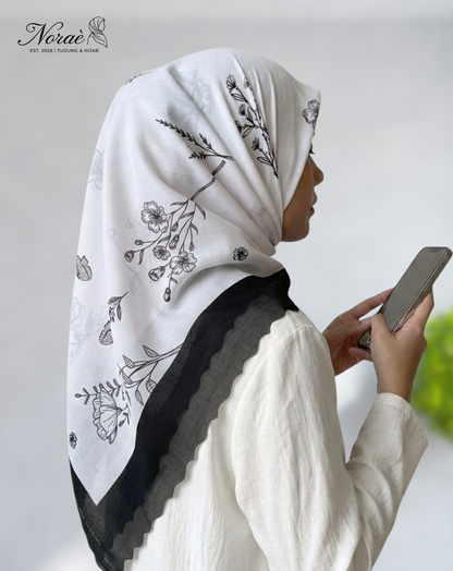 TUDUNG BAWAL PRINTED BIDANG 48 Cotton Voile Forest Design