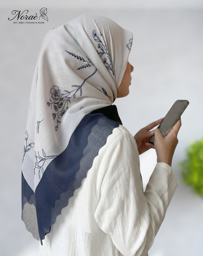 TUDUNG BAWAL PRINTED BIDANG 48 Cotton Voile Forest Design