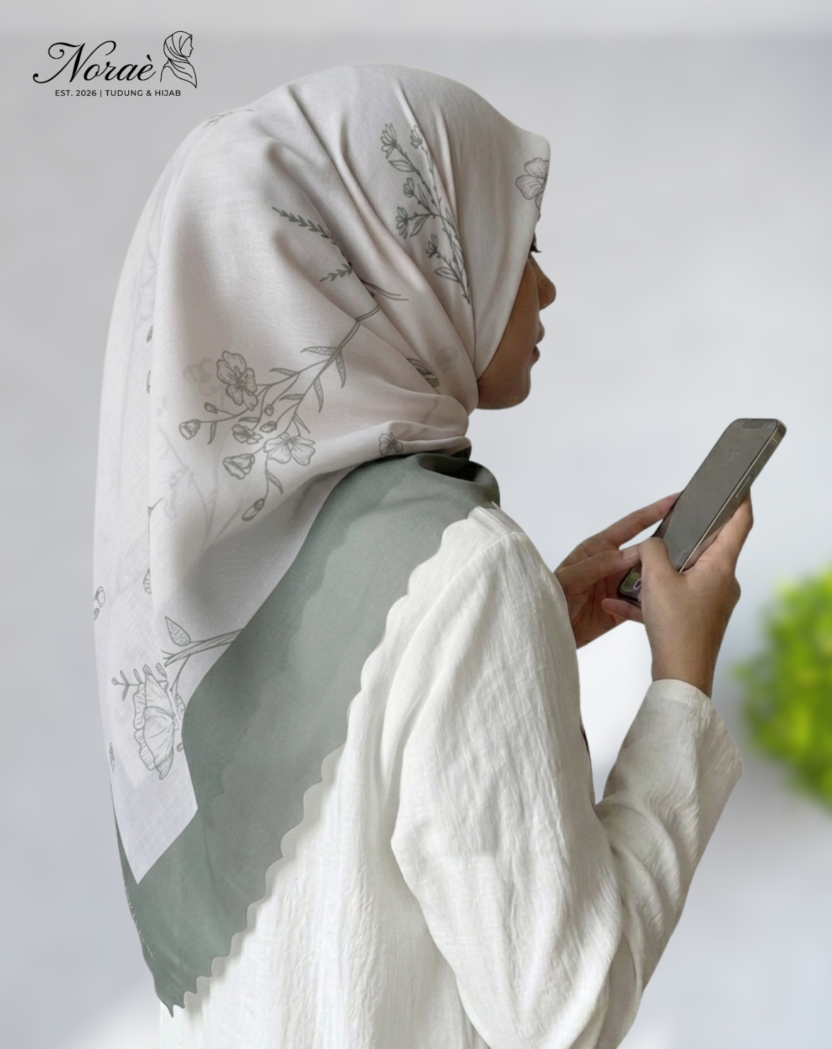 TUDUNG BAWAL PRINTED BIDANG 48 Cotton Voile Forest Design
