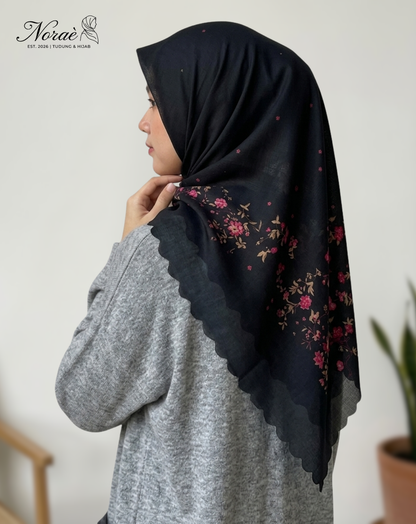 TUDUNG BAWAL PRINTED BIDANG 48 Cotton Voile Flower Pieces Design
