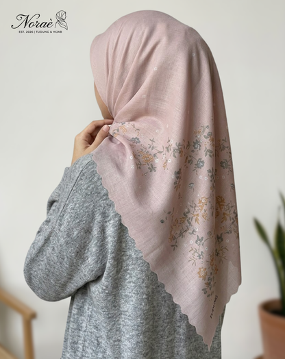 TUDUNG BAWAL PRINTED BIDANG 48 Cotton Voile Flower Pieces Design