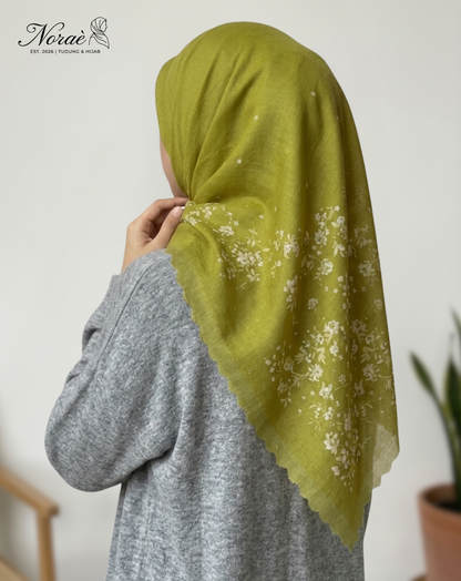 TUDUNG BAWAL PRINTED BIDANG 48 Cotton Voile Flower Pieces Design