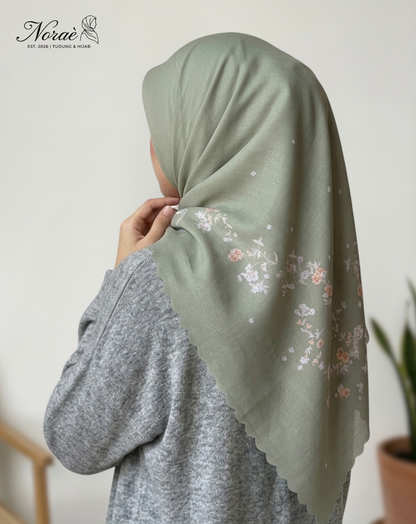 TUDUNG BAWAL PRINTED BIDANG 48 Cotton Voile Flower Pieces Design