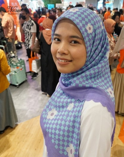 TUDUNG BAWAL PRINTED BIDANG 48 Cotton Voile Grid Flower Design