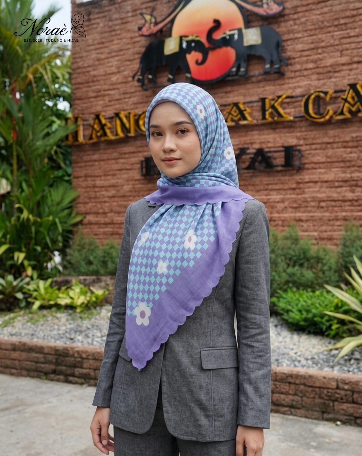 TUDUNG BAWAL PRINTED BIDANG 48 Cotton Voile Grid Flower Design